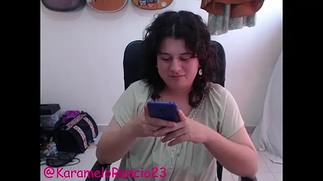 Snapshot of Smoke_trip_Alicia chatting on 23, 2, 2025 Smoke trip Alicia online show from 23, 2, 2025