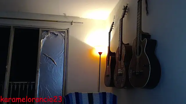 Snapshot of Smoke_trip_Alicia chatting on 16, 9, 2025 Smoke trip Alicia online show from 16, 9, 2025