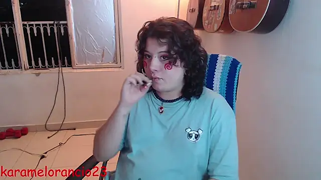 Snapshot of Smoke_trip_Alicia chatting on 17, 9, 2025 Smoke trip Alicia online show from 17, 9, 2025