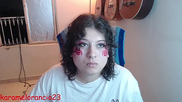 Snapshot of Smoke_trip_Alicia chatting on 18, 9, 2025 Smoke trip Alicia online show from 18, 9, 2025