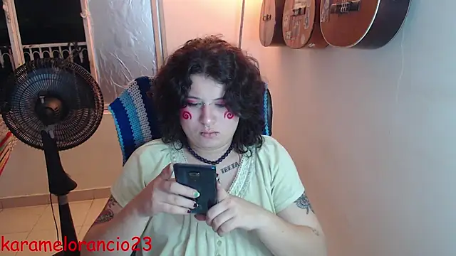 Snapshot of Smoke_trip_Alicia chatting on 28, 9, 2025 Smoke trip Alicia online show from 28, 9, 2025