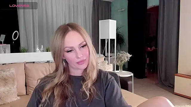 Libby Nora online show from 28, 1, 2025