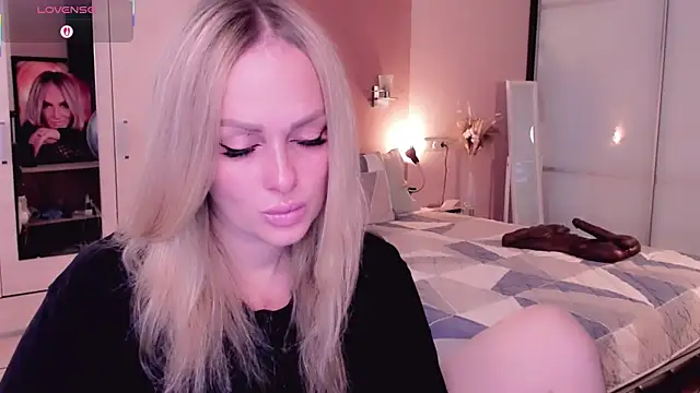 Libby Nora online show from 6, 10, 2025