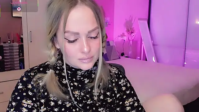 Snapshot of Libby_Nora chatting on 28, 4, 2026 Libby Nora online show from 28, 4, 2026