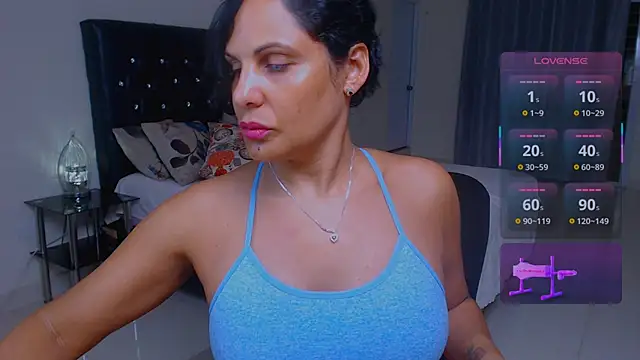 Snapshot of Red-Diamond chatting on 18, 9, 2025 Red-Diamond online show from 18, 9, 2025