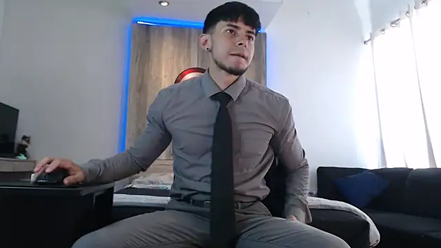 Snapshot of Andrew_4_ chatting on 20, 2, 2025 Andrew 4 online show from 20, 2, 2025