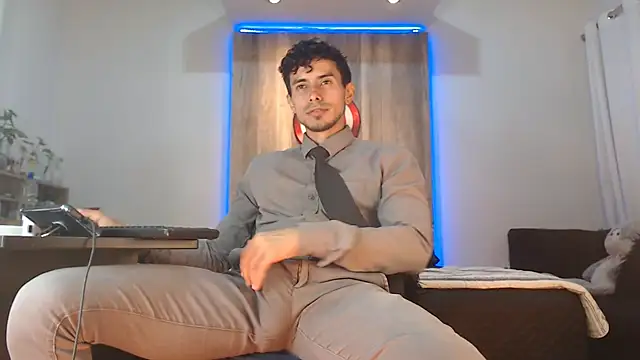 Snapshot of Andrew_4_ chatting on 27, 10, 2025 Andrew 4 online show from 27, 10, 2025