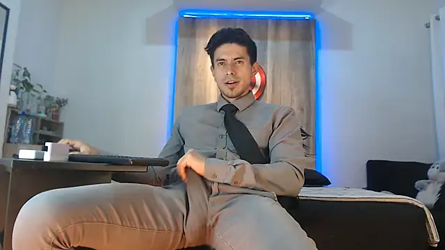 Snapshot of Andrew_4_ chatting on 23, 11, 2025 Andrew 4 online show from 23, 11, 2025