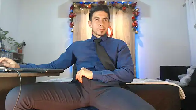 Snapshot of Andrew_4_ chatting on 14, 12, 2025 Andrew 4 online show from 14, 12, 2025