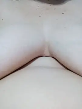 XXLorie 02 online show from 18, 3, 2025