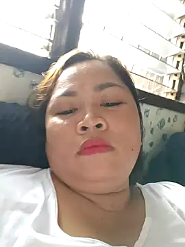 XXLorie 02 online show from 6, 10, 2025