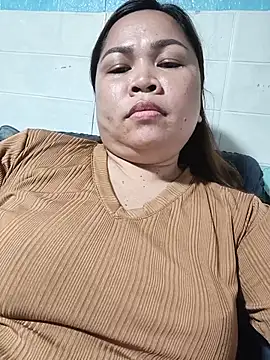 Snapshot of XXLorie_02 chatting on 20, 7, 2026 XXLorie 02 online show from 20, 7, 2026