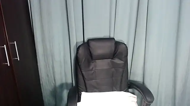 Snapshot of erikaerika chatting on 10, 3, 2025 erikaerika online show from 10, 3, 2025