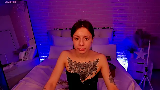 Eille Elfie online show from 8, 10, 2025