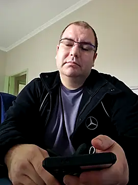 Andrew1900529 online show from 16, 12, 2024