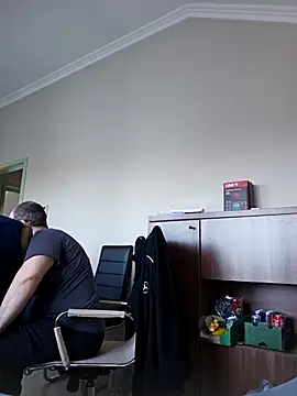 Andrew1900529 online show from 18, 3, 2025