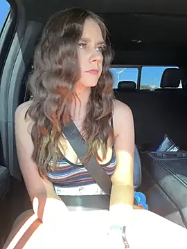 Snapshot of MaggyMayI chatting on 3, 11, 2025 MaggyMayI online show from 3, 11, 2025