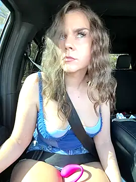 Snapshot of MaggyMayI chatting on 26, 11, 2025 MaggyMayI online show from 26, 11, 2025