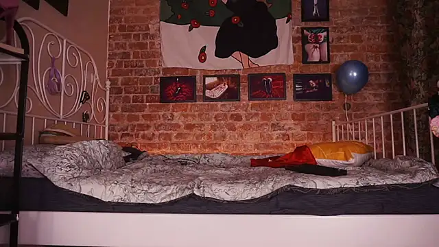 Evelively online show from 25, 9, 2025