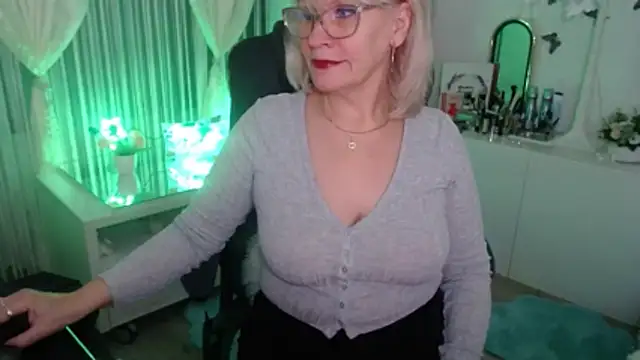 Ghertrude52 online show from 12, 1, 2026