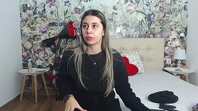 RoseDiamond06 online show from 31, 5, 2026