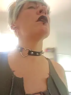 PinkTheHawk online show from 7, 1, 2025