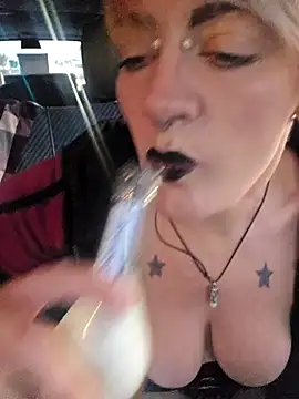 PinkTheHawk online show from 23, 1, 2025