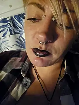 PinkTheHawk online show from 23, 1, 2025