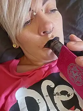 PinkTheHawk online show from 25, 1, 2025