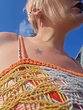 PinkTheHawk online show from 8, 2, 2025