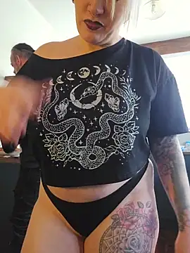 PinkTheHawk online show from 19, 10, 2025