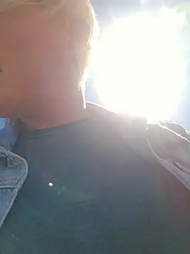 PinkTheHawk online show from 5, 11, 2025