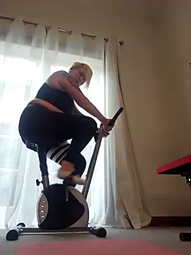 PinkTheHawk online show from 11, 1, 2026