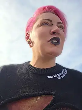 PinkTheHawk online show from 26, 5, 2026