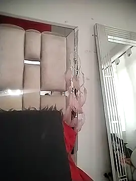 chelaqueen  online show from 11, 4, 2026