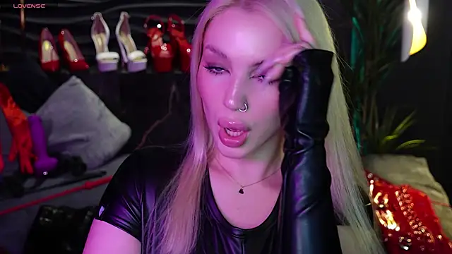 MistressDarsy online show from 16, 3, 2025