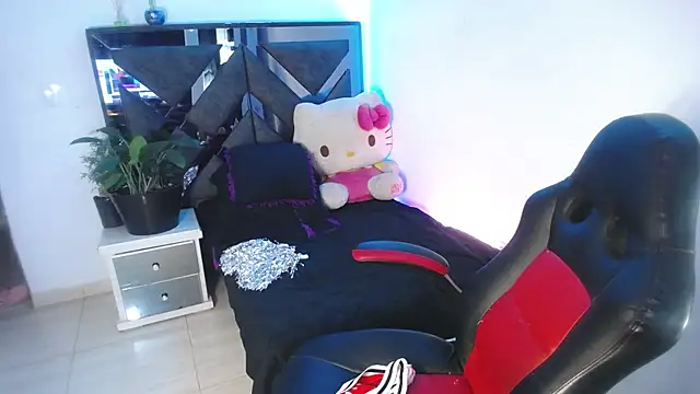 Snapshot of Salo_hot04 chatting on 14, 2, 2025 Salo hot04 online show from 14, 2, 2025