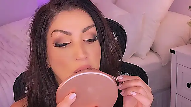 Wonderful Woman online show from 20, 12, 2025