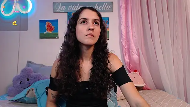 Snapshot of lailypink chatting on 7, 12, 2024 lailypink online show from 7, 12, 2024