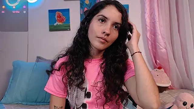 Snapshot of lailypink chatting on 13, 12, 2024 lailypink online show from 13, 12, 2024