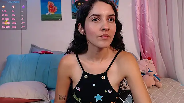 Snapshot of lailypink chatting on 23, 12, 2024 lailypink online show from 23, 12, 2024