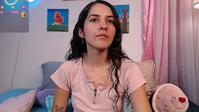 Snapshot of lailypink chatting on 14, 1, 2025 lailypink online show from 14, 1, 2025