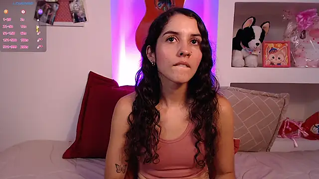 Snapshot of lailypink chatting on 22, 2, 2025 lailypink online show from 22, 2, 2025