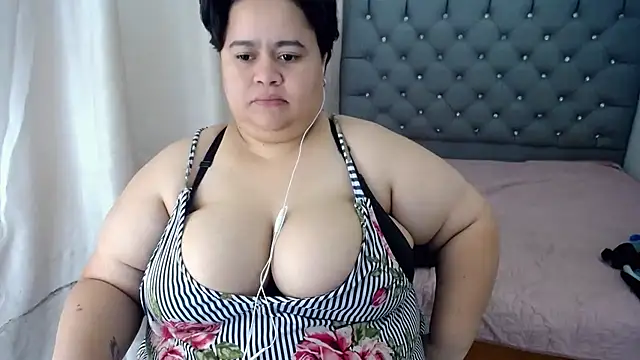 hotlesby4uxxx online show from 14, 12, 2024