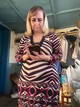 Snapshot of Irina2909@xh chatting on 8, 3, 2025 Irina2909xh online show from 8, 3, 2025