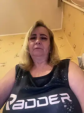 Snapshot of Irina2909@xh chatting on 9, 3, 2025 Irina2909xh online show from 9, 3, 2025