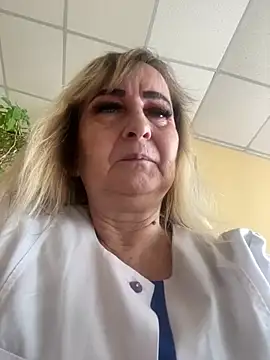 Snapshot of Irina2909@xh chatting on 12, 3, 2025 Irina2909xh online show from 12, 3, 2025