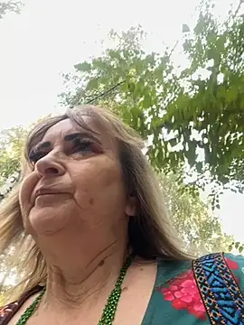 Snapshot of Irina2909@xh chatting on 17, 9, 2025 Irina2909xh online show from 17, 9, 2025