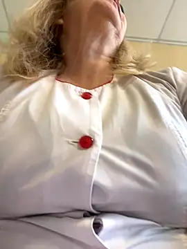 Snapshot of Irina2909@xh chatting on 6, 10, 2025 Irina2909xh online show from 6, 10, 2025