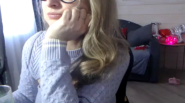 Snapshot of RubiLakros chatting on 15, 2, 2025 RubiLakros online show from 15, 2, 2025